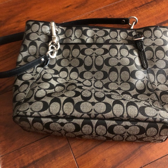 Bag - Picture 2 of 3